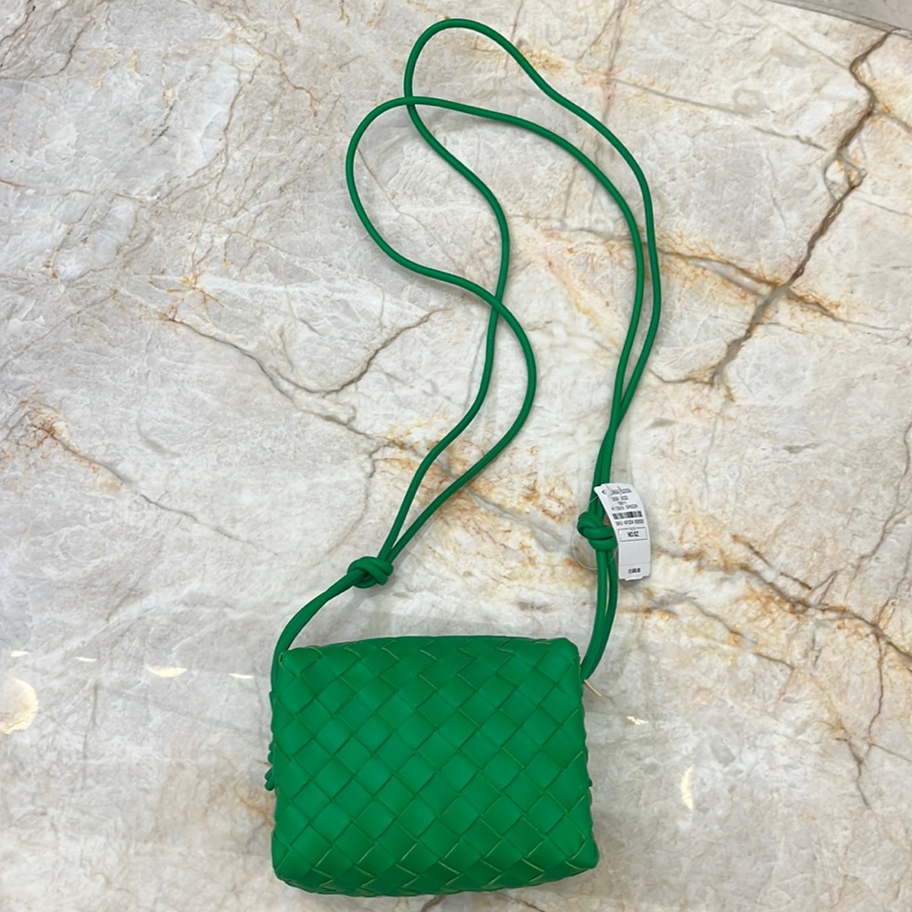Bottega Veneta Mini loop in parakeet